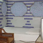 Hotel Paras